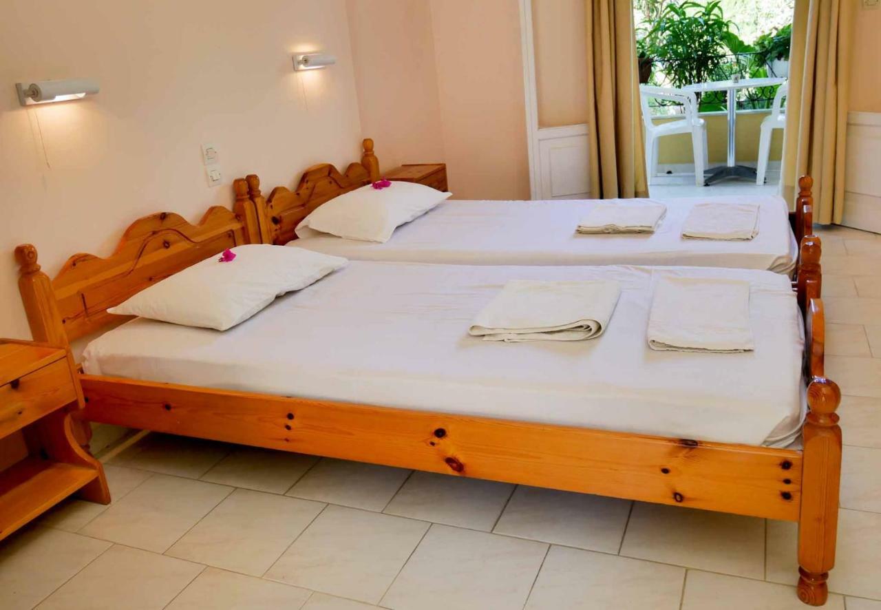Yiannis Apartments Agios Georgios Pagoi Corfu Agios Georgios Pagon Exterior photo