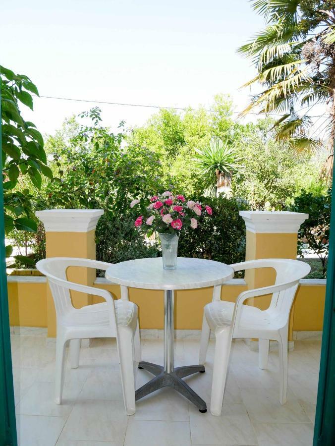 Yiannis Apartments Agios Georgios Pagoi Corfu Agios Georgios Pagon Exterior photo